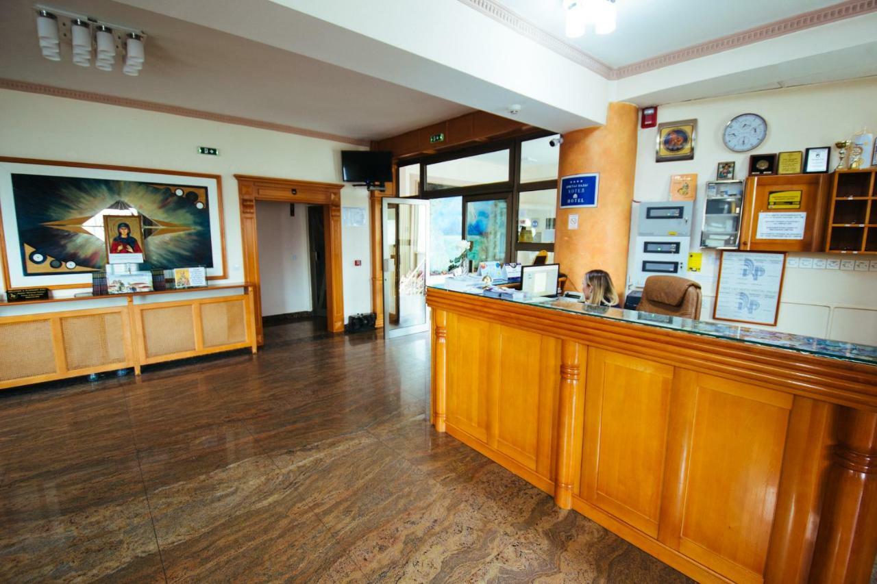 Hotel Kristal Palas Prilep Bagian luar foto